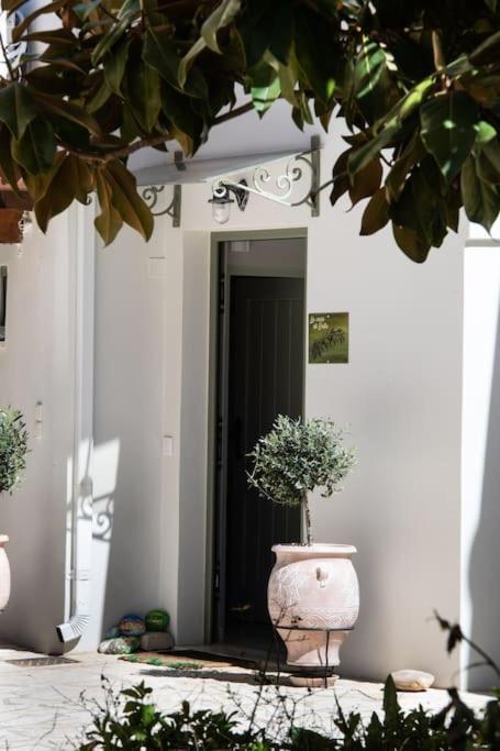 הוילה Kariá La Casa Di Bella A Tradional Stone House With Barbecue מראה חיצוני תמונה